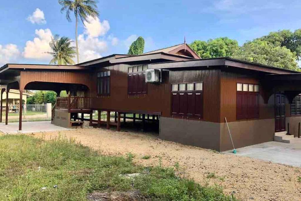 De Rhumaa Homestay กัวลาตรังกานู ภายนอก รูปภาพ